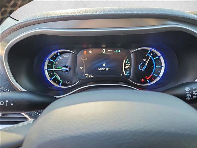 Used 2024 Chrysler Pacifica Select image 11
