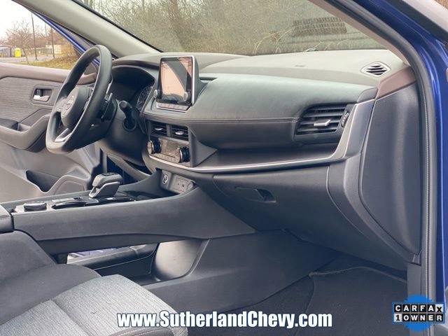 Used 2023 Nissan Rogue SV AWD/4WD image 16