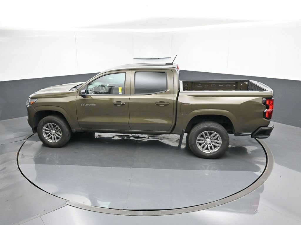 Used 2024 Chevrolet Colorado LT w/ LT Convenience Package image 43