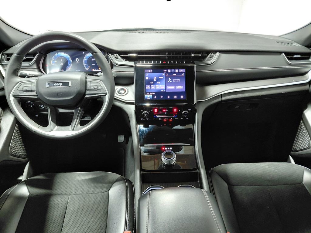 Used 2024 Jeep Grand Cherokee L Laredo AWD/4WD image 17