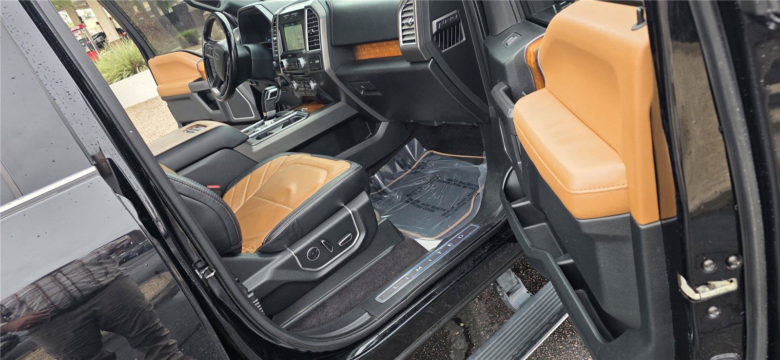 Used 2016 Ford F150 Limited AWD/4WD image 12