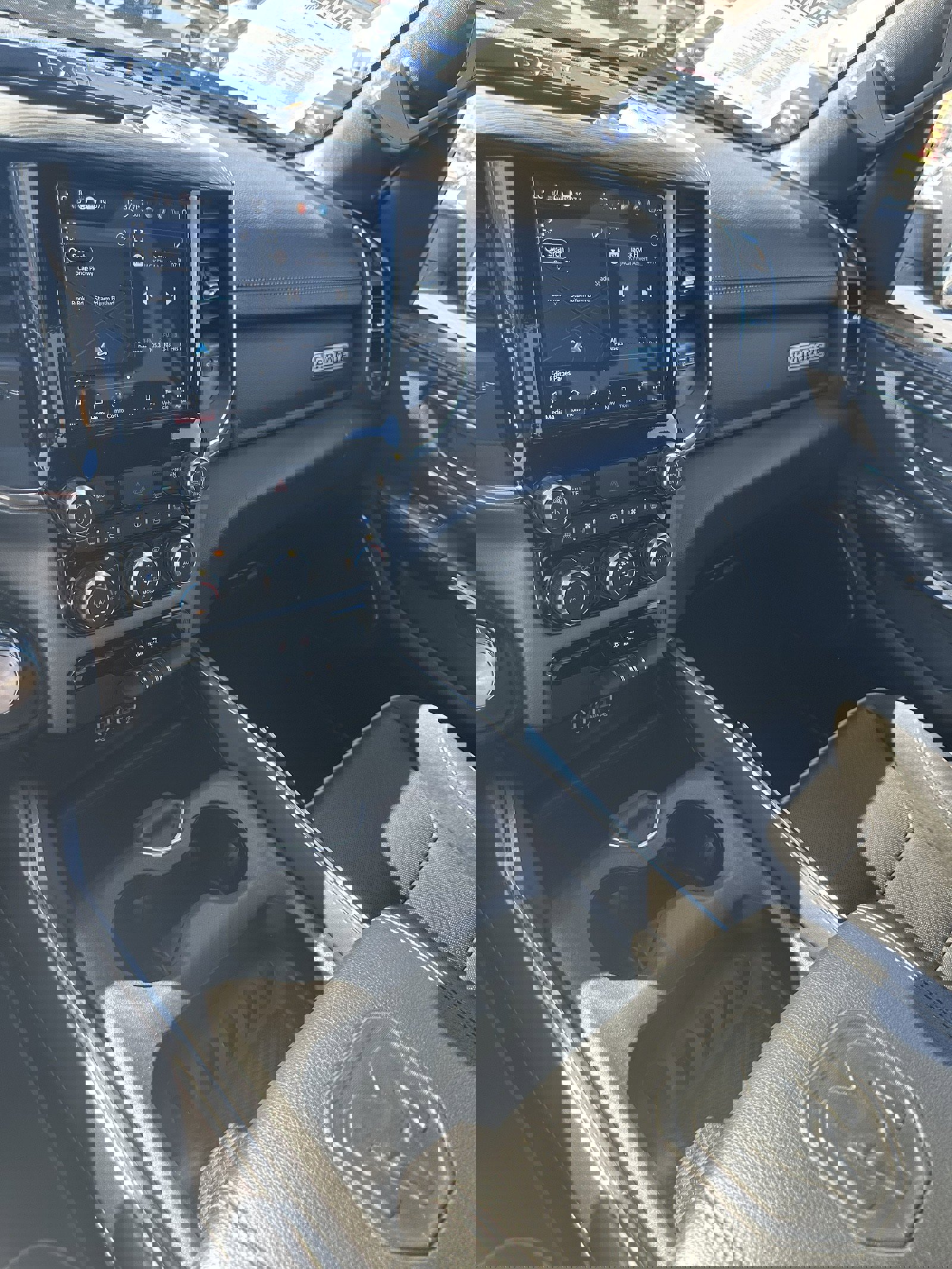 Used 2024 RAM 1500 Laramie image 18