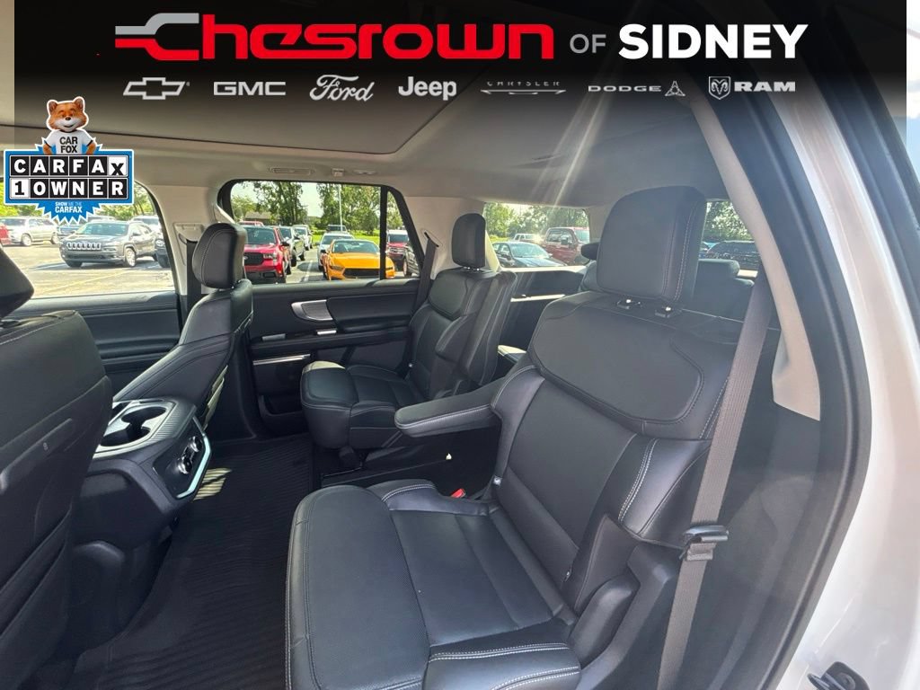 Used 2025 Ford Expedition Platinum AWD/4WD image 30