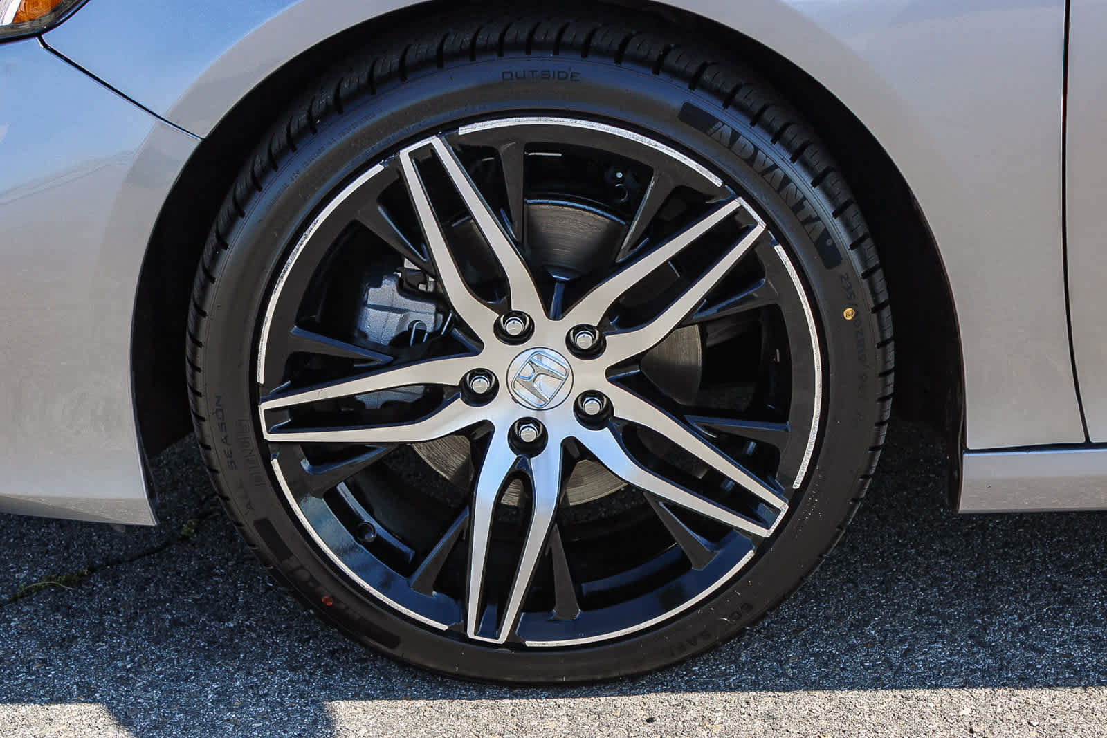 Certified 2022 Honda Accord Touring image 9