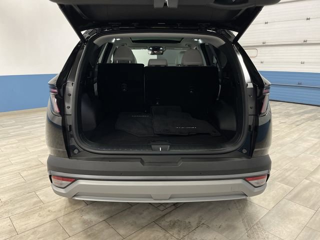 Used 2025 Hyundai Tucson Limited image 16