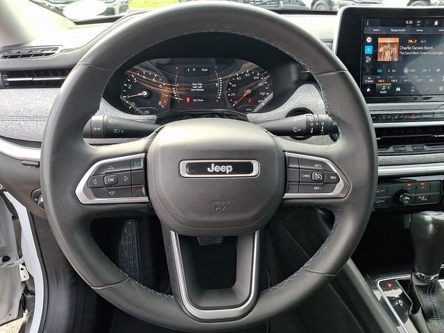 Used 2022 Jeep Compass Latitude AWD/4WD image 15