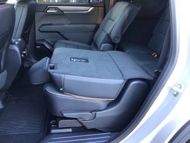 New 2026 GMC Acadia AT4 w/ LPO, Floor Liner Package image 15