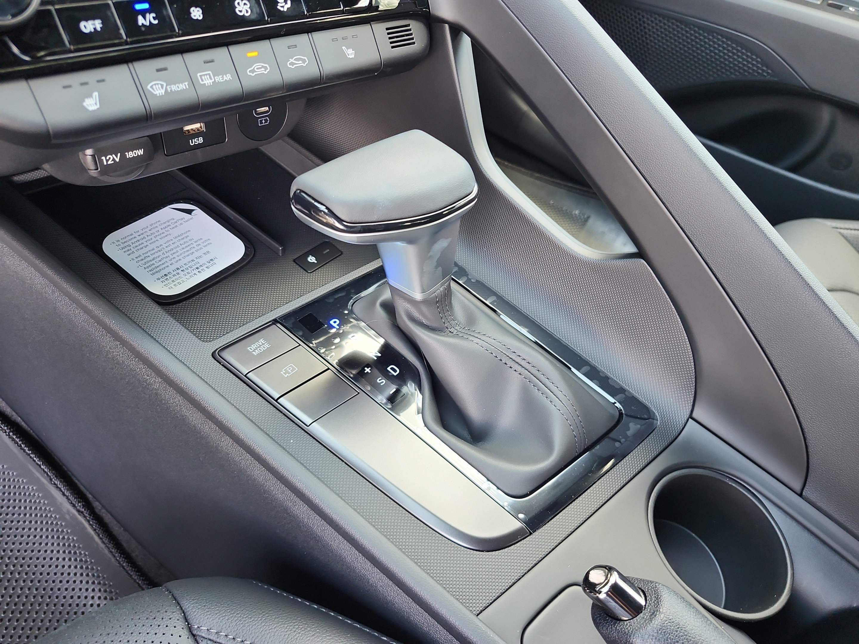 New 2026 Hyundai Elantra SEL Sport FWD image 13