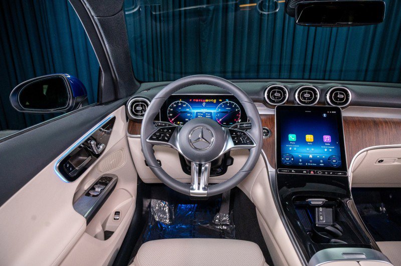 Certified 2026 Mercedes-Benz GLC 300 image 14