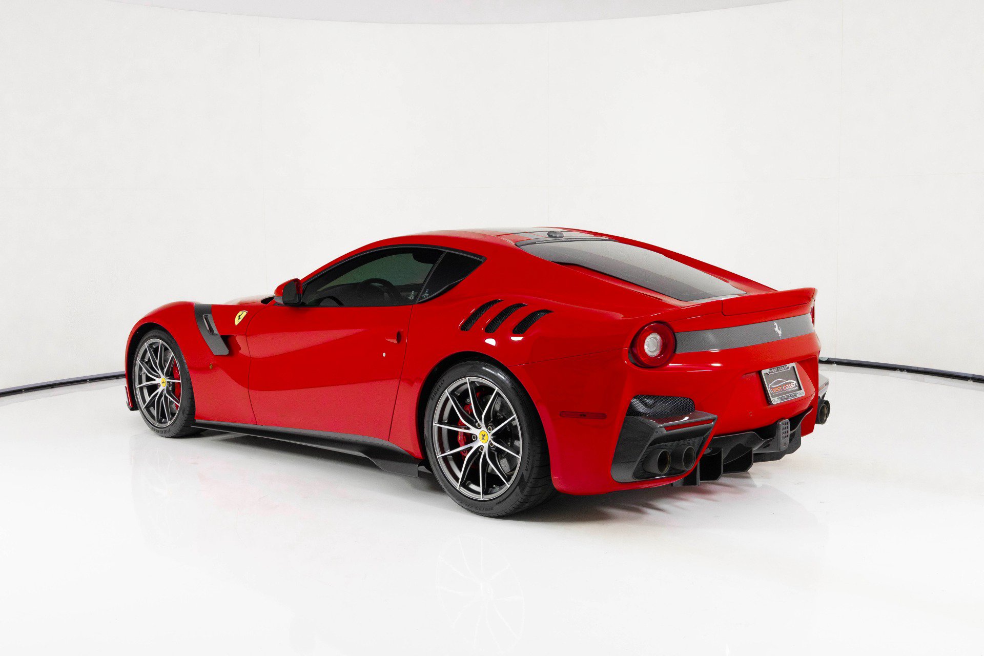 Used 2017 Ferrari F12tdf image 5