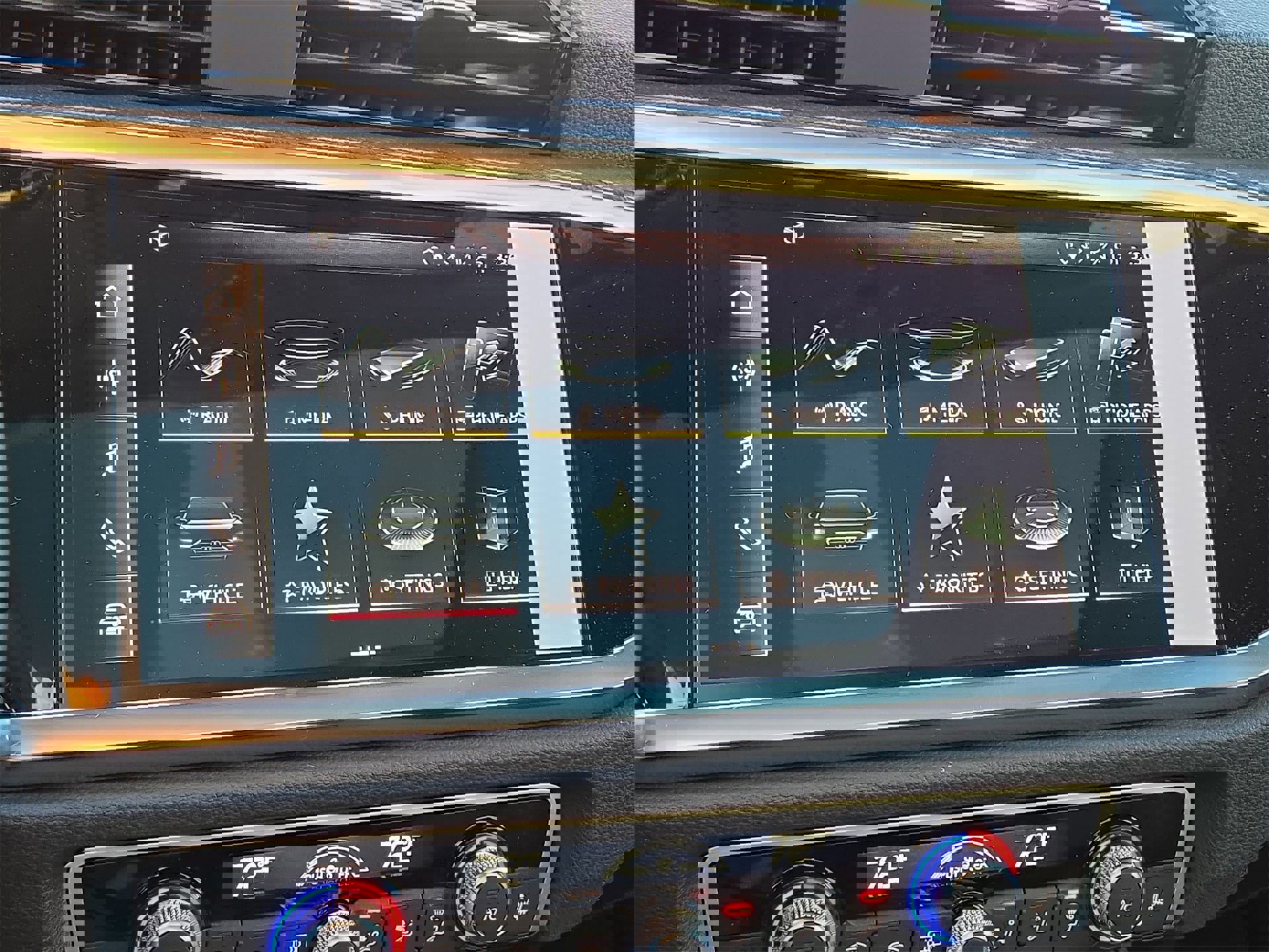 New 2025 Audi Q3 2.0T Premium image 19