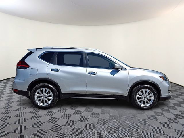 Used 2017 Nissan Rogue SV AWD/4WD image 7
