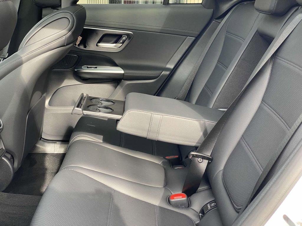 Certified 2025 Mercedes-Benz GLC 300 4MATIC image 20