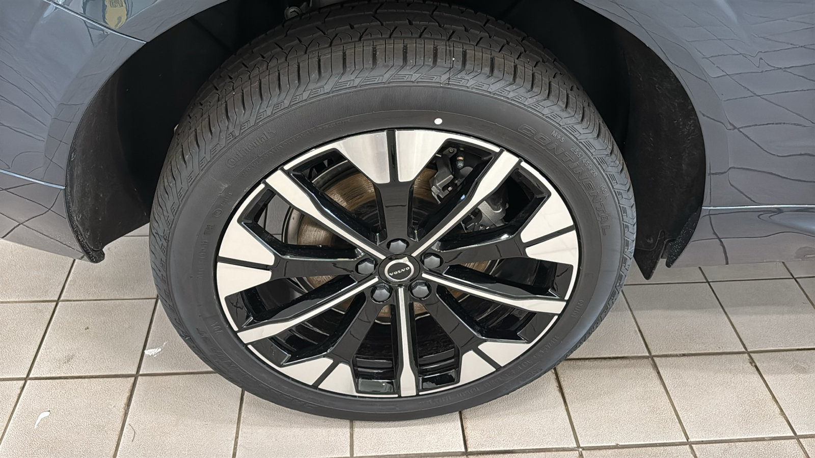 New 2026 Volvo XC60 T8 Plus w/ Climate Package AWD/4WD image 31