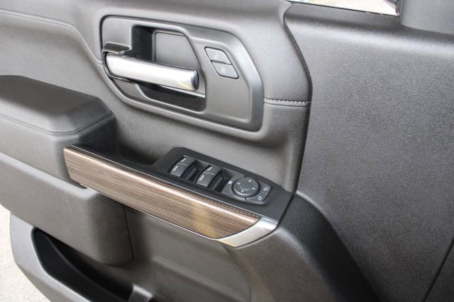 Used 2022 Chevrolet Silverado 2500 LT w/ Convenience Package image 20