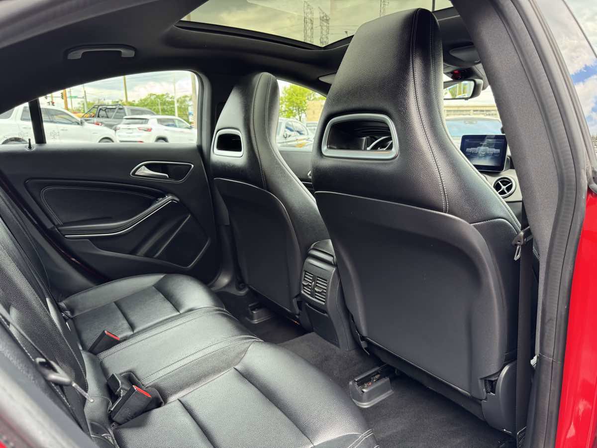 Used 2017 Mercedes-Benz CLA 250 image 34