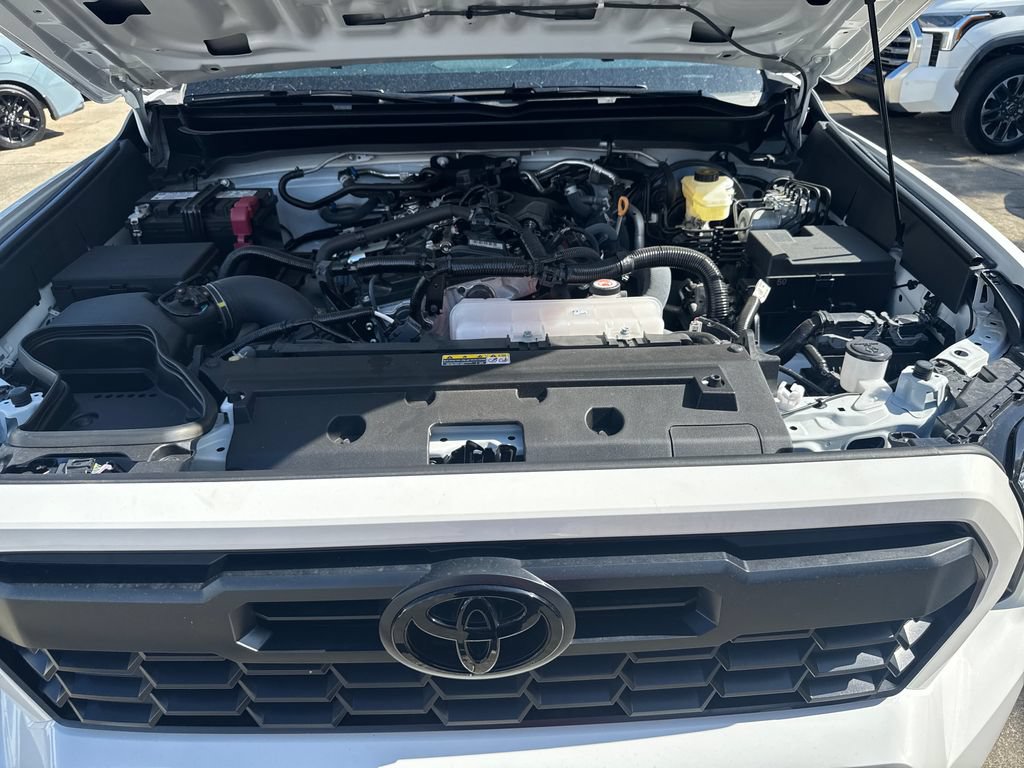 Used 2025 Toyota Tacoma TRD Sport AWD/4WD image 34
