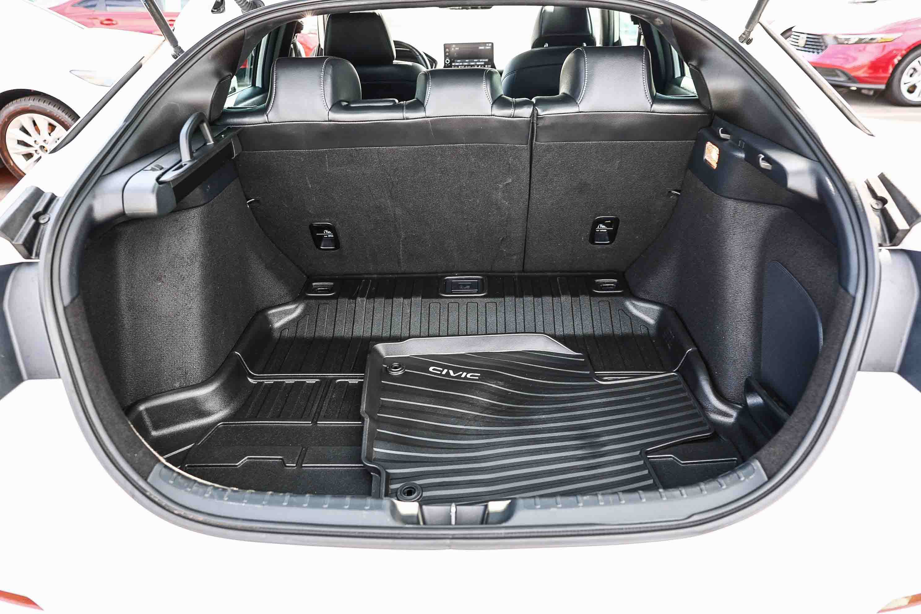 Certified 2024 Honda Civic Sport Touring image 30
