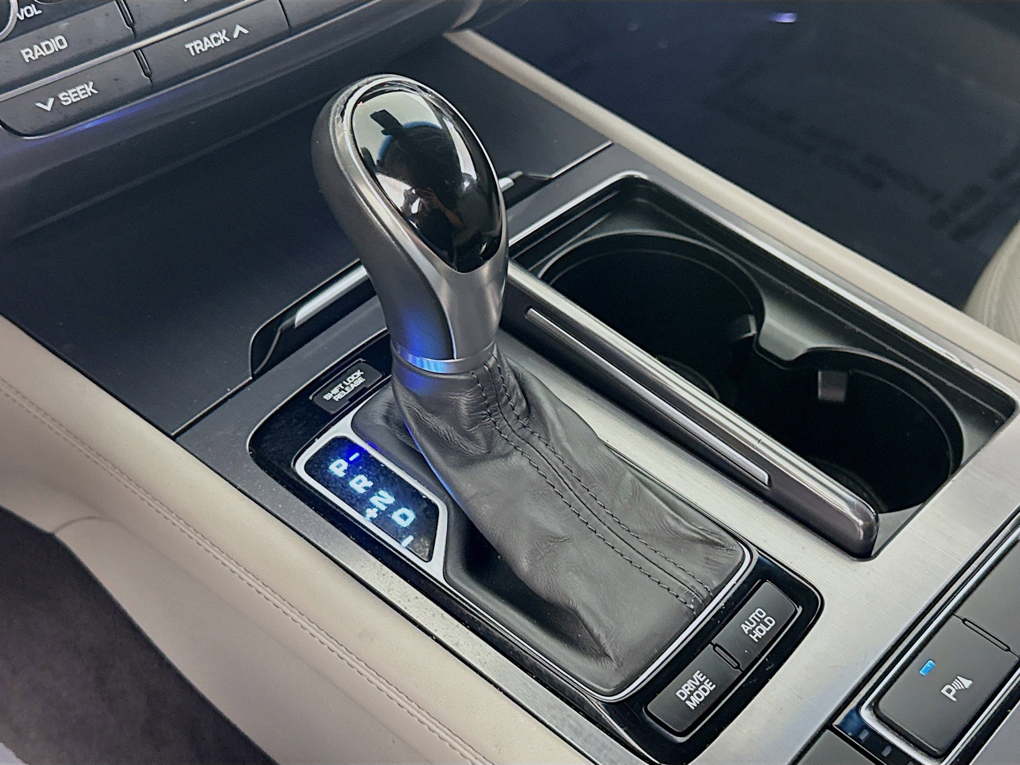 Used 2016 Hyundai Genesis 3.8 w/ Option Group 02 RWD image 20