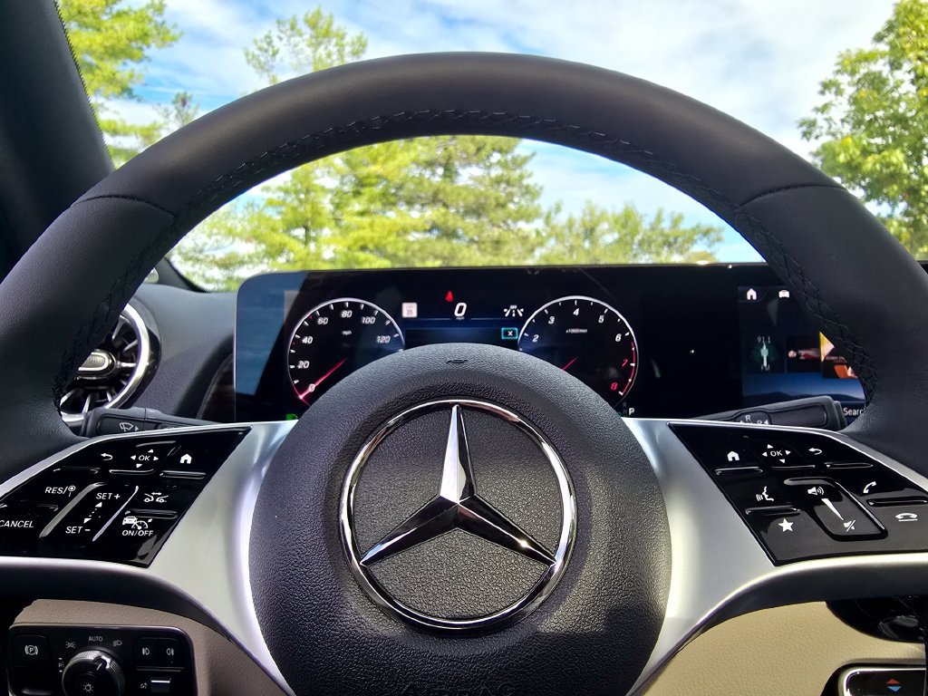 New 2026 Mercedes-Benz GLB 250 4MATIC image 28