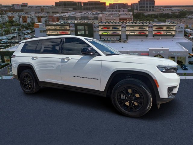 New 2025 Jeep Grand Cherokee L Altitude