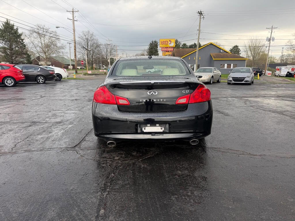 Used 2012 INFINITI G37 Journey w/ Premium Pkg image 9