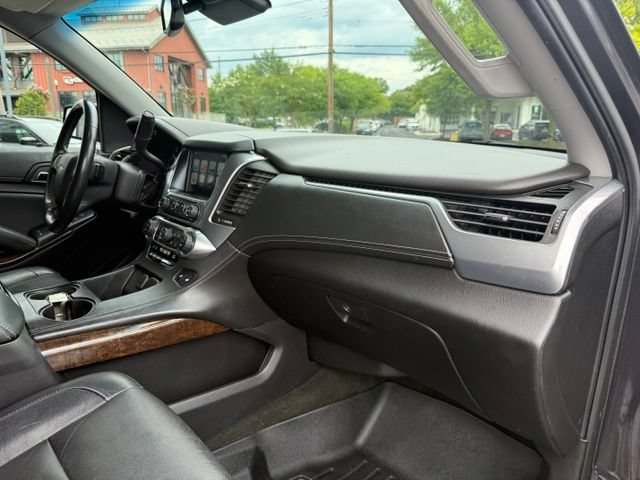 Used 2016 Chevrolet Tahoe LT w/ Luxury Package AWD/4WD image 15