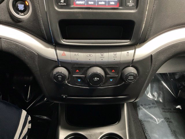 Used 2018 Dodge Journey SE w/ Connectivity Group FWD image 36