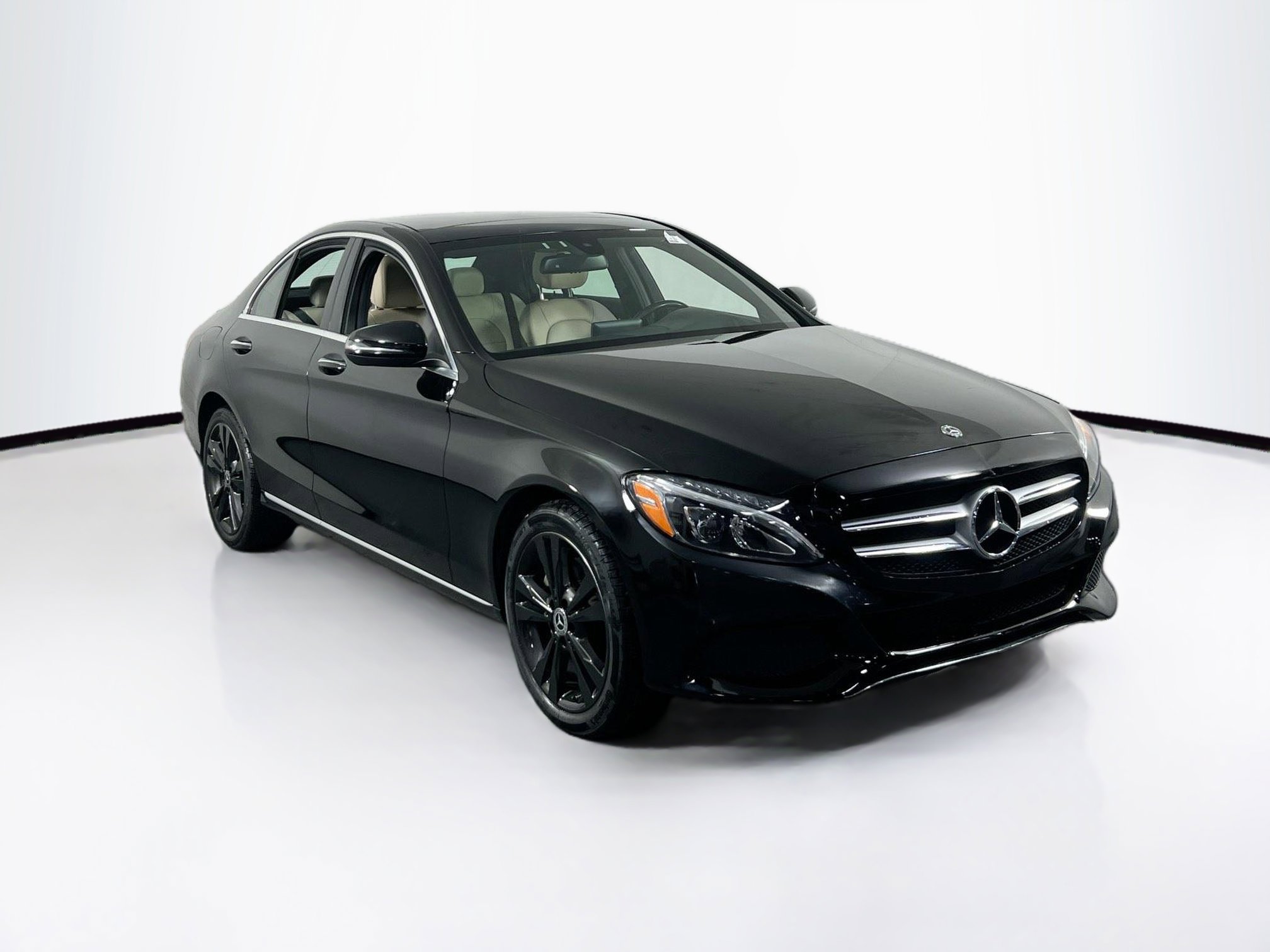 Used 2018 Mercedes-Benz C 300 4MATIC image 3