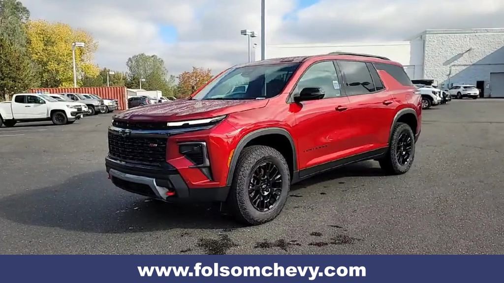 New 2025 Chevrolet Traverse Z71 w/ Enhanced Driving Package image 5