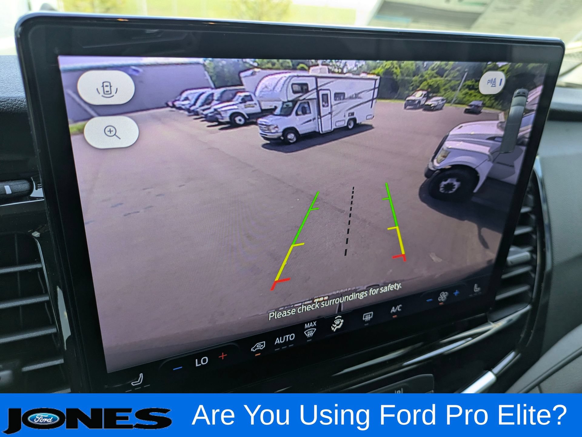 New 2025 Ford Transit 350 XLT RWD image 25
