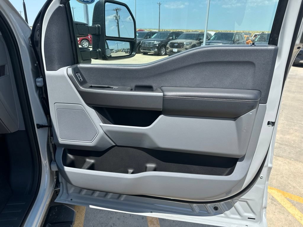 New 2026 Ford F350 XL w/ STX Appearance Package AWD/4WD image 30