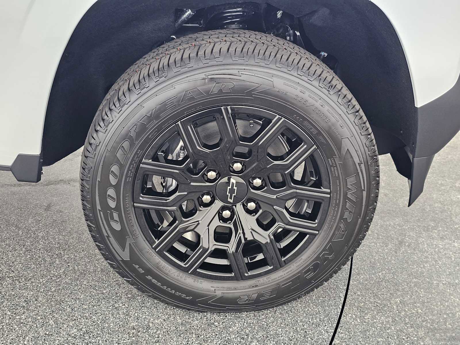 New 2026 Chevrolet Colorado W/T image 9