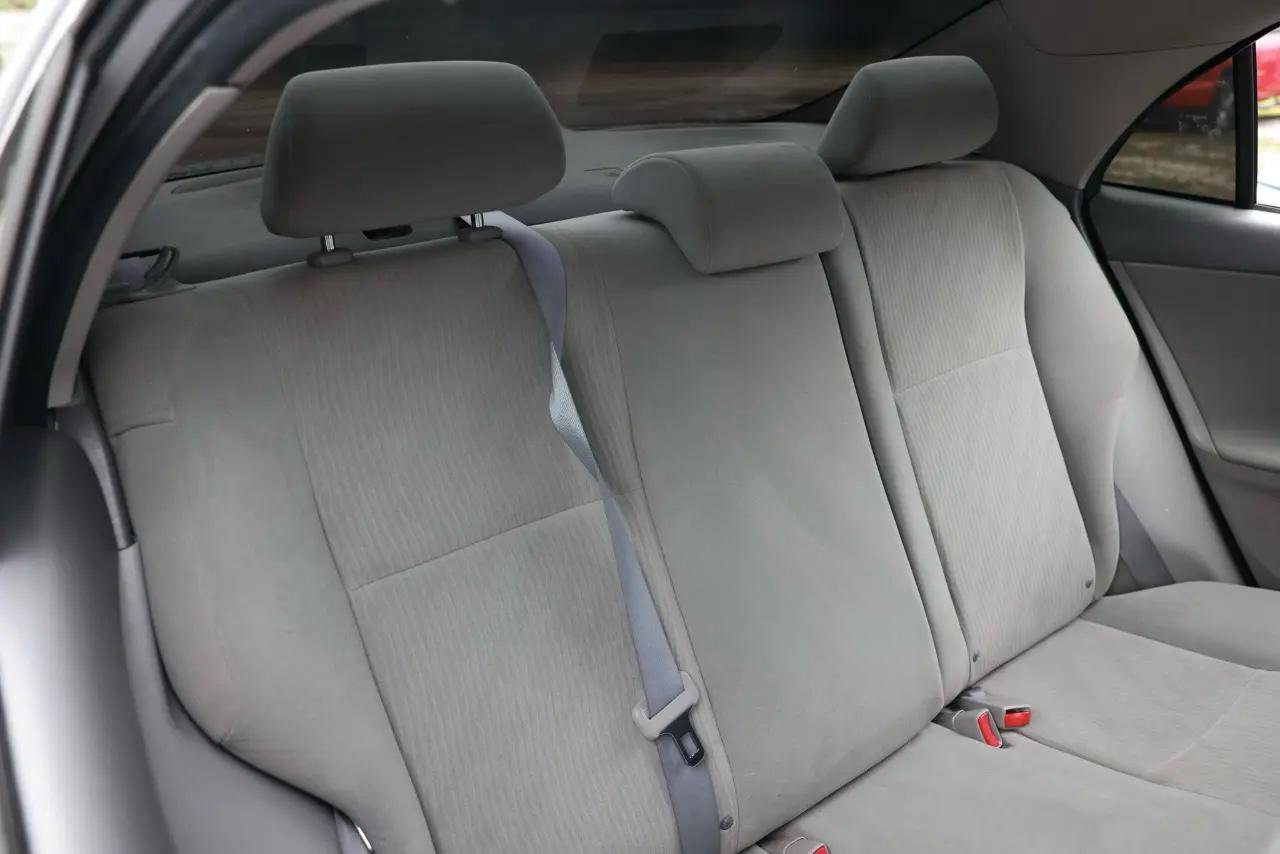 Used 2010 Toyota Corolla LE FWD image 14