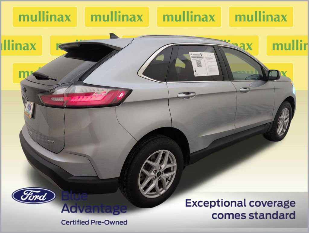 Used 2023 Ford Edge SEL image 3