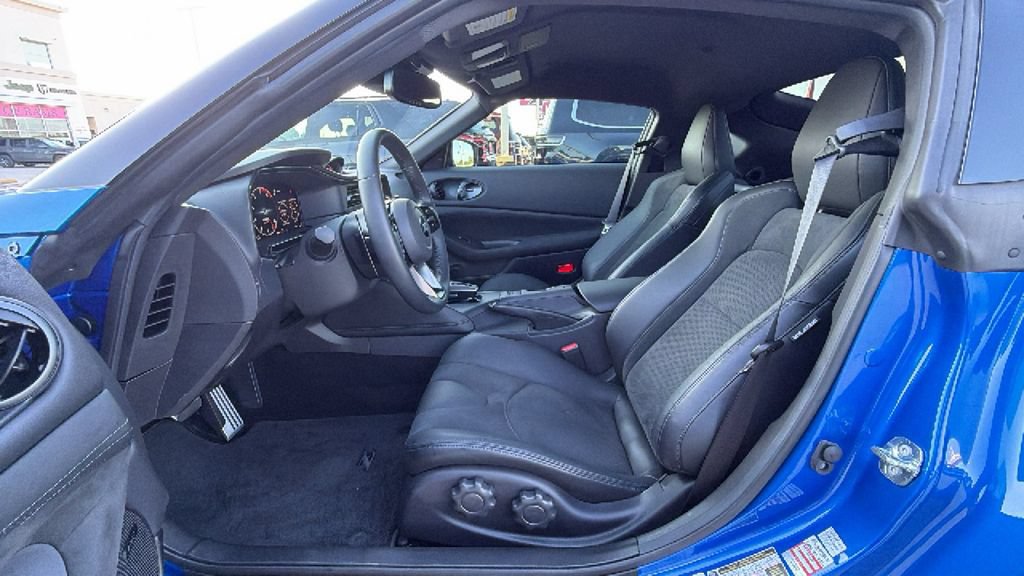 Used 2024 Nissan Z Performance w/ Floor Mat Package RWD image 13