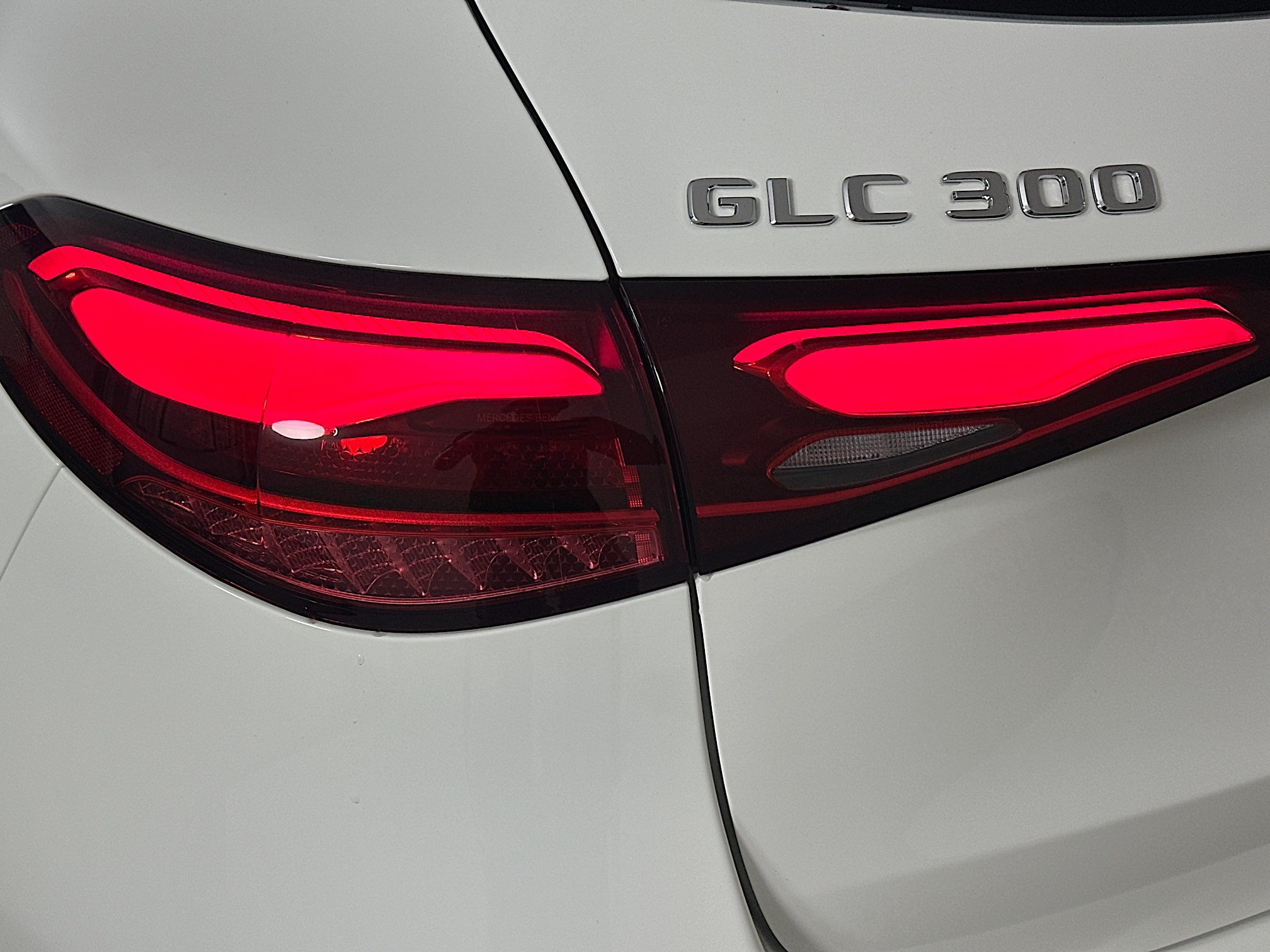 Used 2025 Mercedes-Benz GLC 300 4MATIC image 45