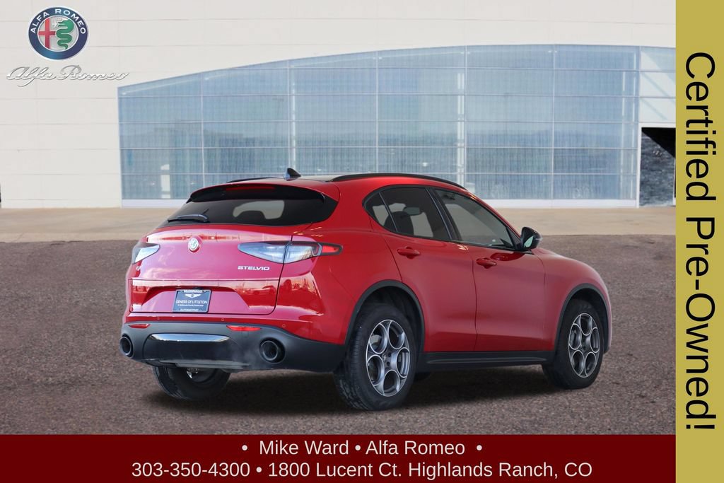 Used 2025 Alfa Romeo Stelvio Sprint AWD/4WD image 6
