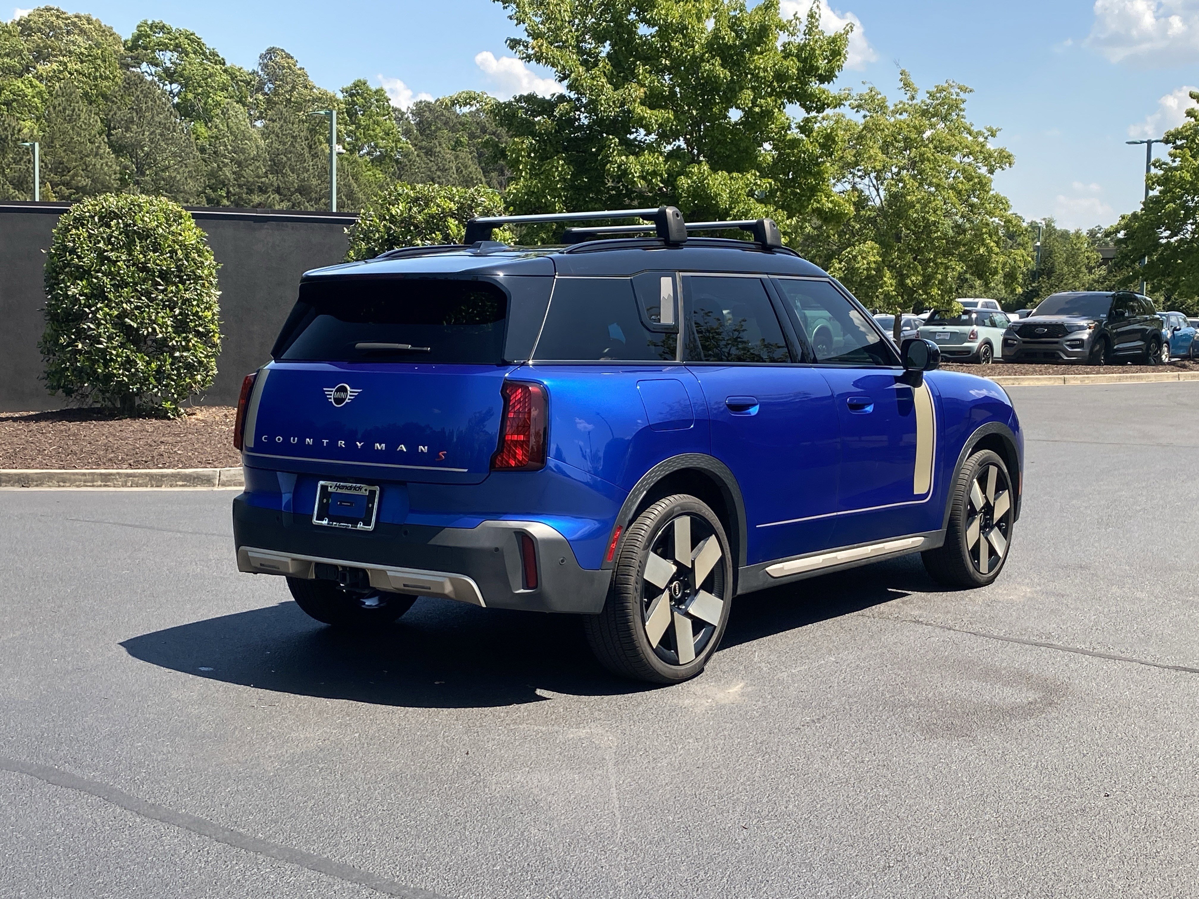 Used 2025 MINI Cooper Countryman S w/ Comfort Package Max AWD/4WD image 3