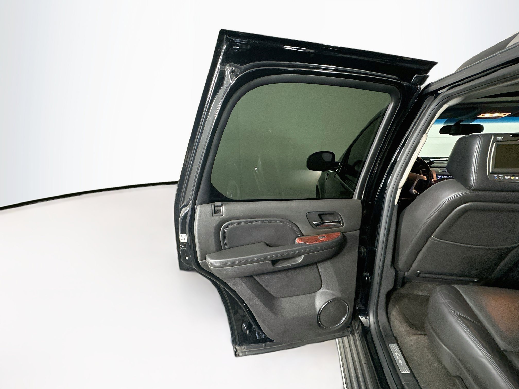 Used 2014 Cadillac Escalade Luxury RWD image 27