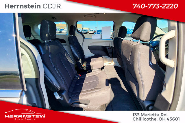 Used 2024 Chrysler Voyager LX FWD image 29