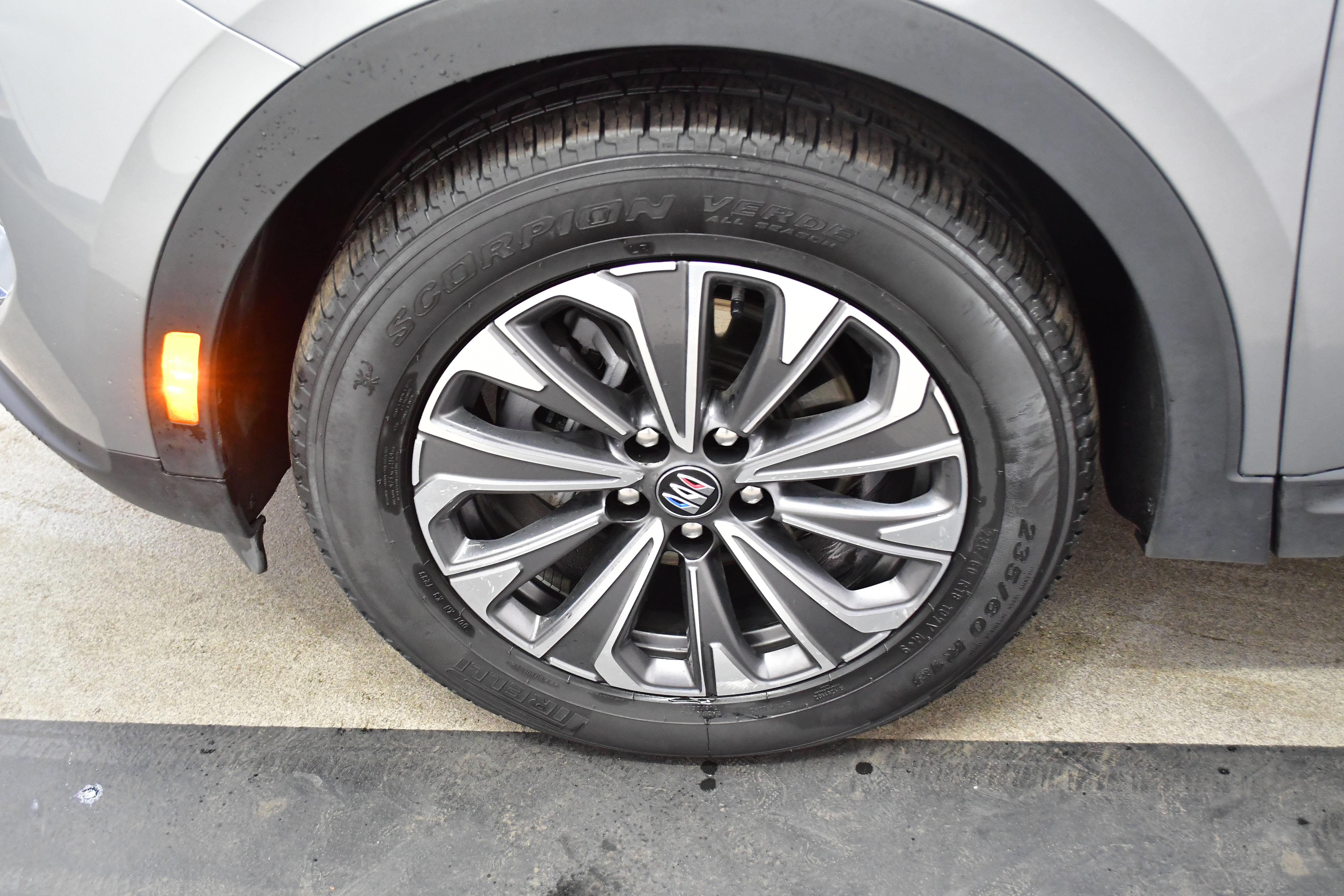 Used 2025 Buick Envision Preferred image 36