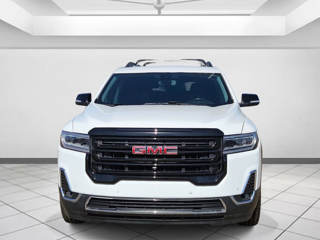 Used 2022 GMC Acadia AT4 w/ Technology Package AWD/4WD image 2