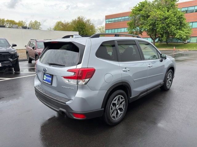 Used 2021 Subaru Forester Premium AWD/4WD image 4