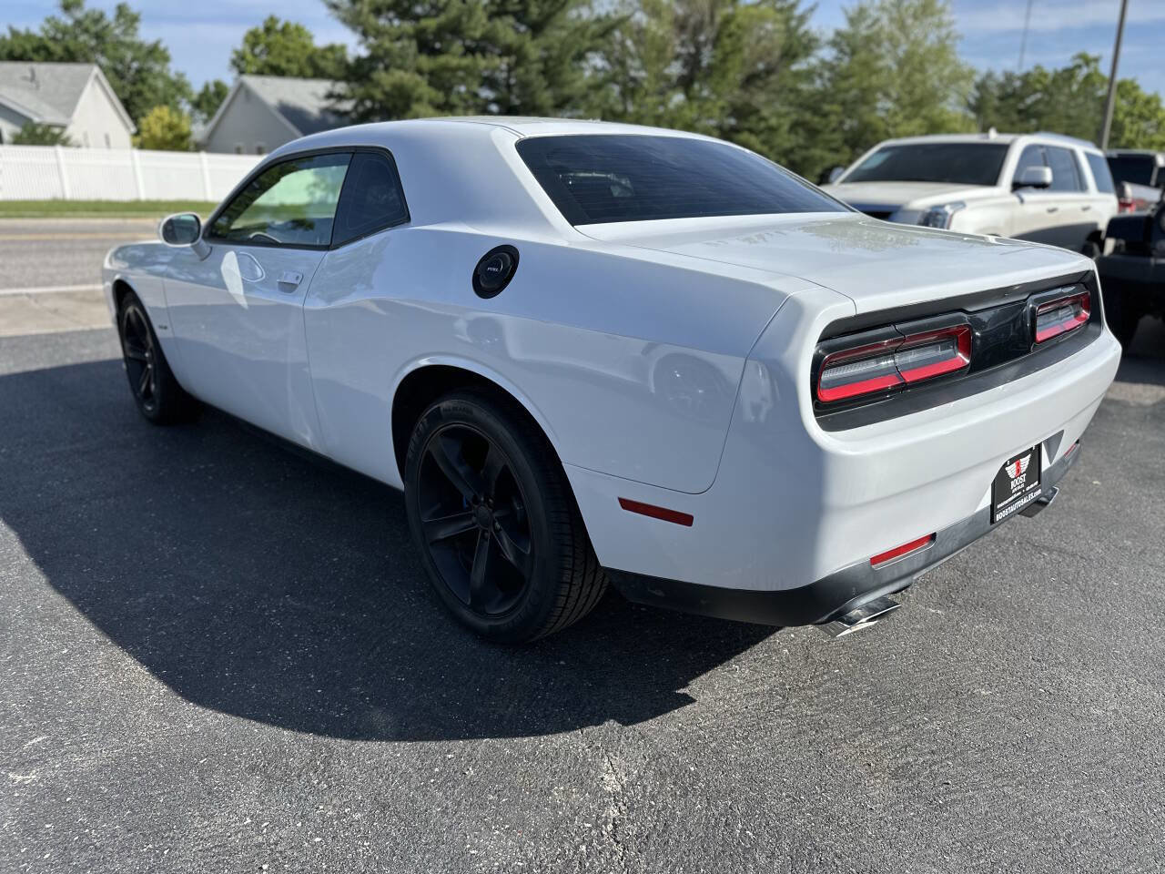 Used 2017 Dodge Challenger R/T image 5
