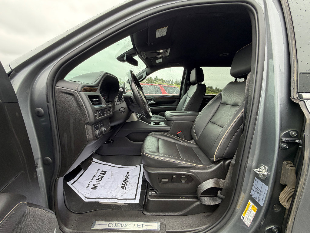 Used 2021 Chevrolet Suburban Premier AWD/4WD image 2