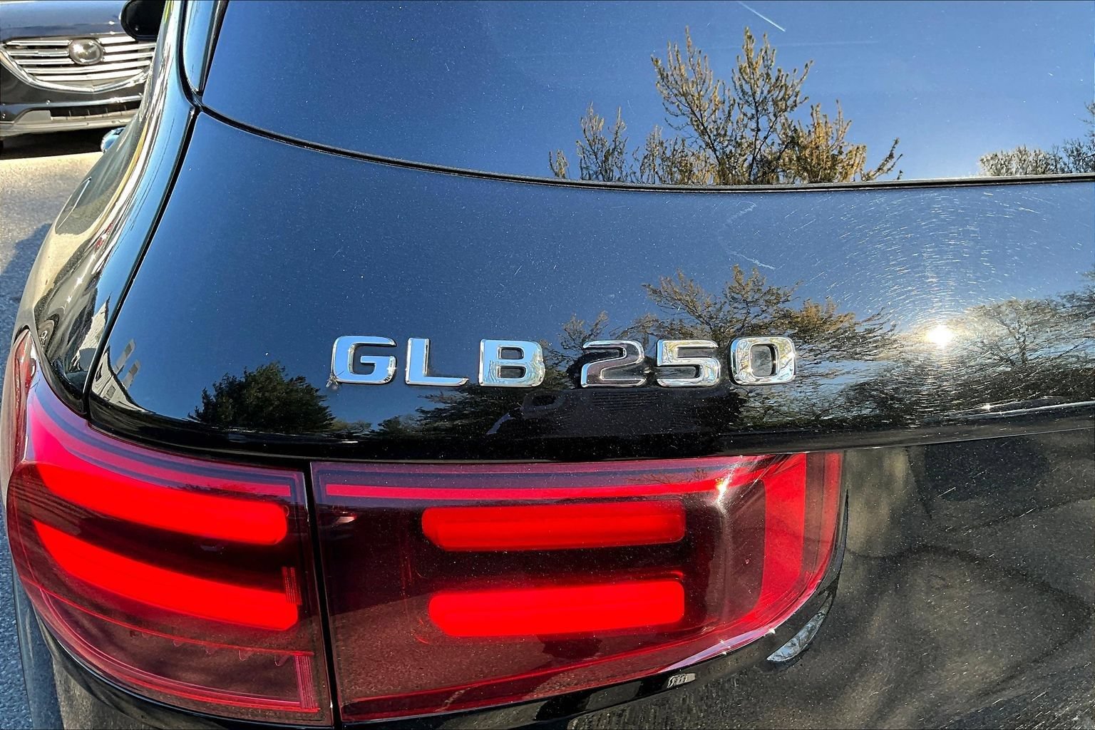 Used 2025 Mercedes-Benz GLB 250 image 27