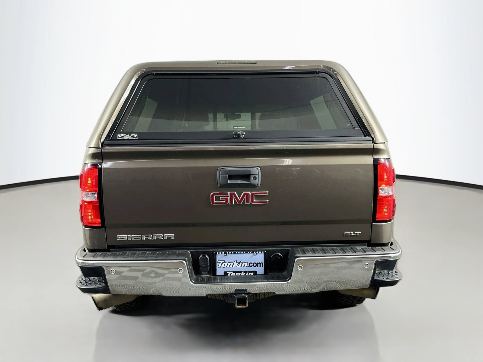 Used 2015 GMC Sierra 1500 SLT w/ SLT Preferred Package AWD/4WD image 7