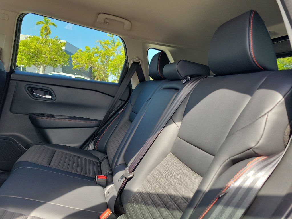 New 2026 Nissan Rogue SV w/ Rock Creek Premium Package AWD/4WD image 15
