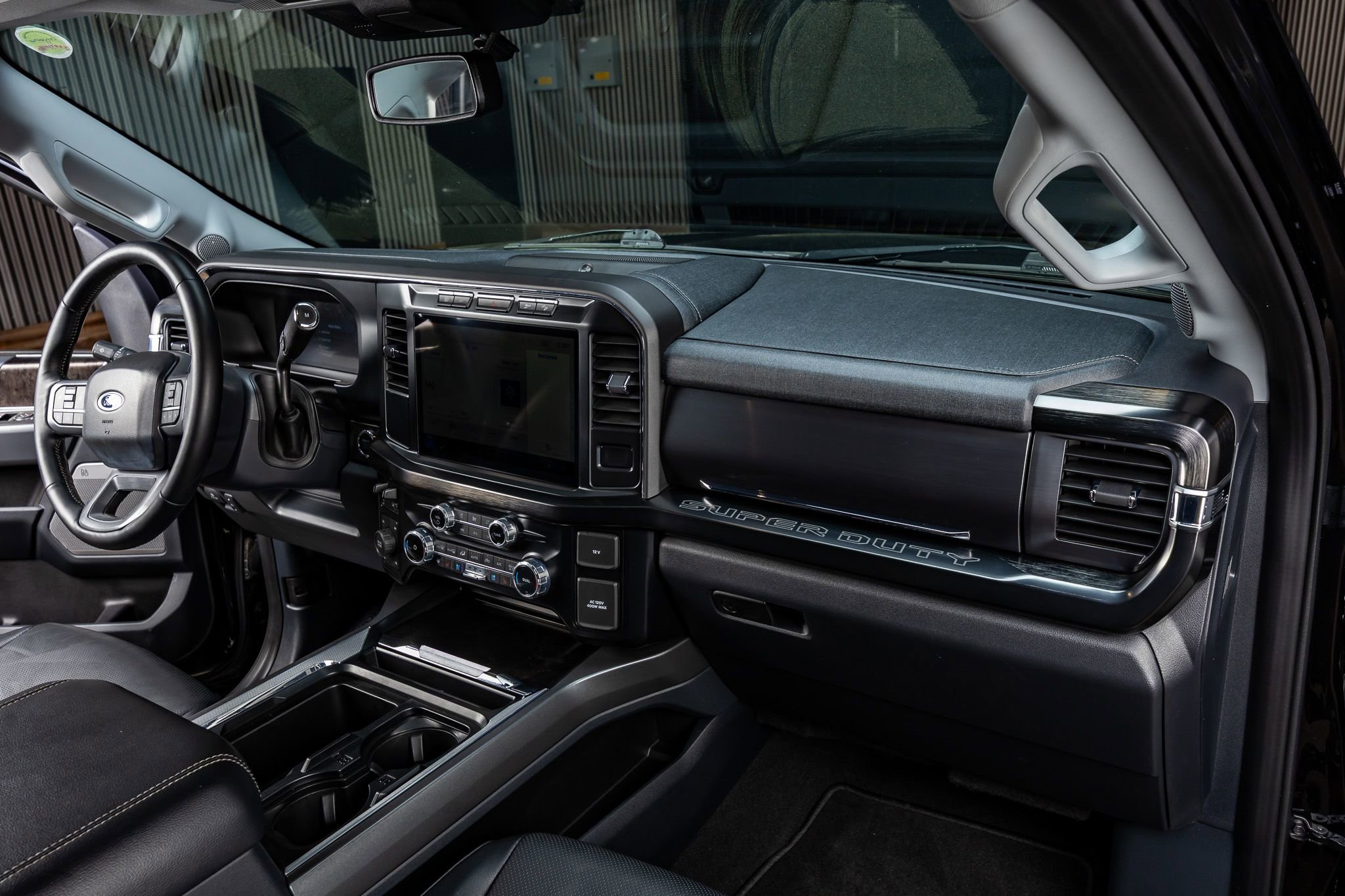 Used 2023 Ford F250 Lariat w/ Sport Appearance Package image 17